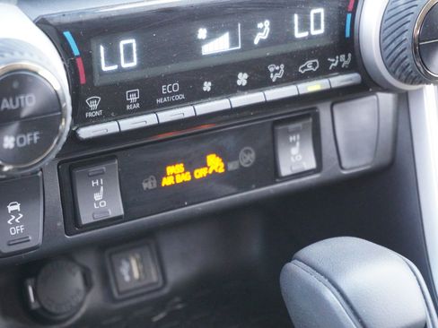 Used 2024 Toyota RAV4 XLE w/ Convenience Package AWD/4WD image 26