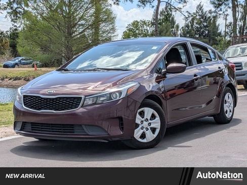Used 2018 Kia Forte LX image 1