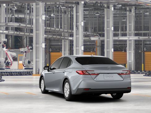 New 2026 Toyota Camry LE AWD/4WD image 6