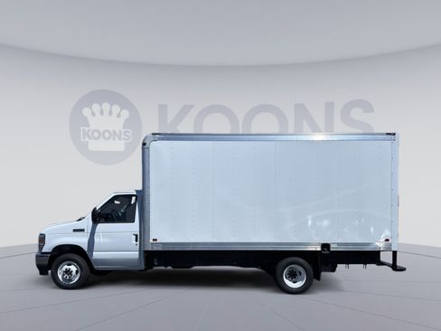 New 2027 Ford E-450 and Econoline 450 Super Duty w/ Power Equipment Group RWD image 2