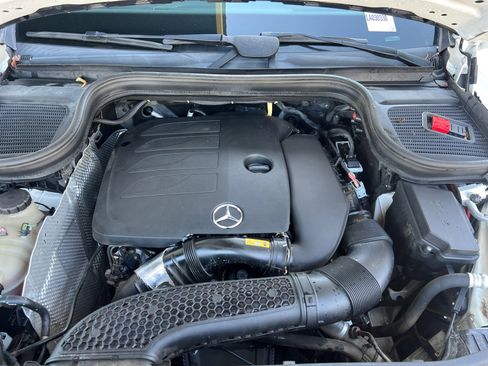 Used 2020 Mercedes-Benz GLE 350 4MATIC w/ Premium Package image 22