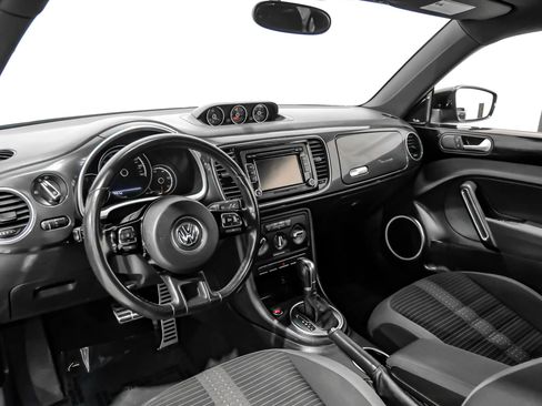 Used 2014 Volkswagen Beetle GSR image 14