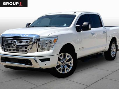 Used 2021 Nissan Titan SV w/ SV Convenience Package