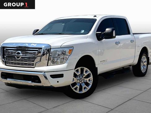 Used 2021 Nissan Titan SV w/ SV Convenience Package AWD/4WD image 1