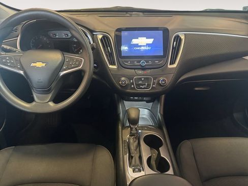 Used 2024 Chevrolet Malibu LS FWD image 10