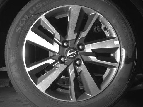 Used 2025 Nissan Versa SV FWD image 15