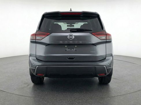 Used 2025 Nissan Rogue SV image 7