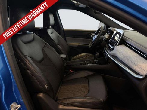 Used 2024 Jeep Compass Latitude AWD/4WD image 30