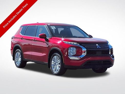Used 2024 Mitsubishi Outlander ES FWD image 1