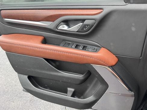 Used 2023 GMC Yukon XL Denali Ultimate w/ LPO, Floor Liner Package AWD/4WD image 21
