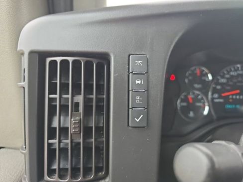 Used 2024 GMC Savana 2500 w/ Driver Convenience Package RWD image 28