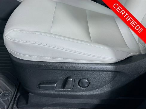 Certified 2023 Kia Telluride S w/ S Sunroof Package AWD/4WD image 20