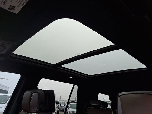 Certified 2025 GMC Yukon Denali Ultimate image 14