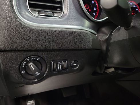 Used 2017 Dodge Charger R/T image 18