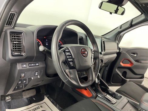 Used 2023 Nissan Frontier PRO-4X w/ Pro Convenience Package AWD/4WD image 16