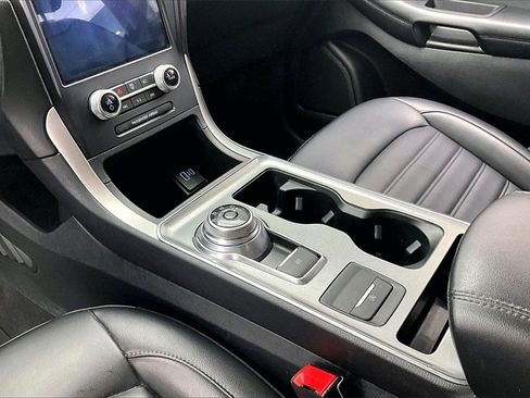 Used 2022 Ford Edge SEL w/ Convenience Package image 15