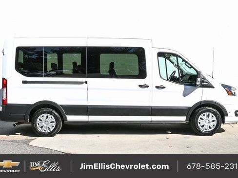 Used 2025 Ford Transit 350 XLT image 3