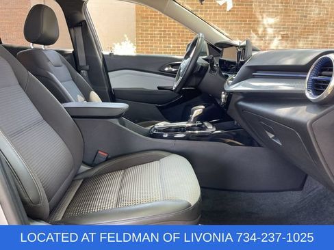 Used 2024 Chevrolet Trax LT w/ Driver Confidence Package FWD image 26