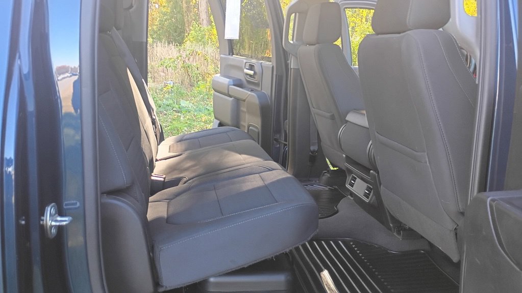Used 2022 Chevrolet Silverado 3500 LT w/ Remote Start Package AWD/4WD image 15
