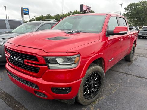 Used 2022 RAM 1500 Laramie AWD/4WD image 1
