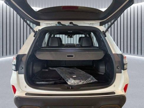 Used 2025 Subaru Forester Sport w/ Popular Package #1 AWD/4WD image 9