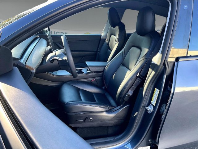 Used 2022 Tesla Model Y Long Range AWD/4WD image 21