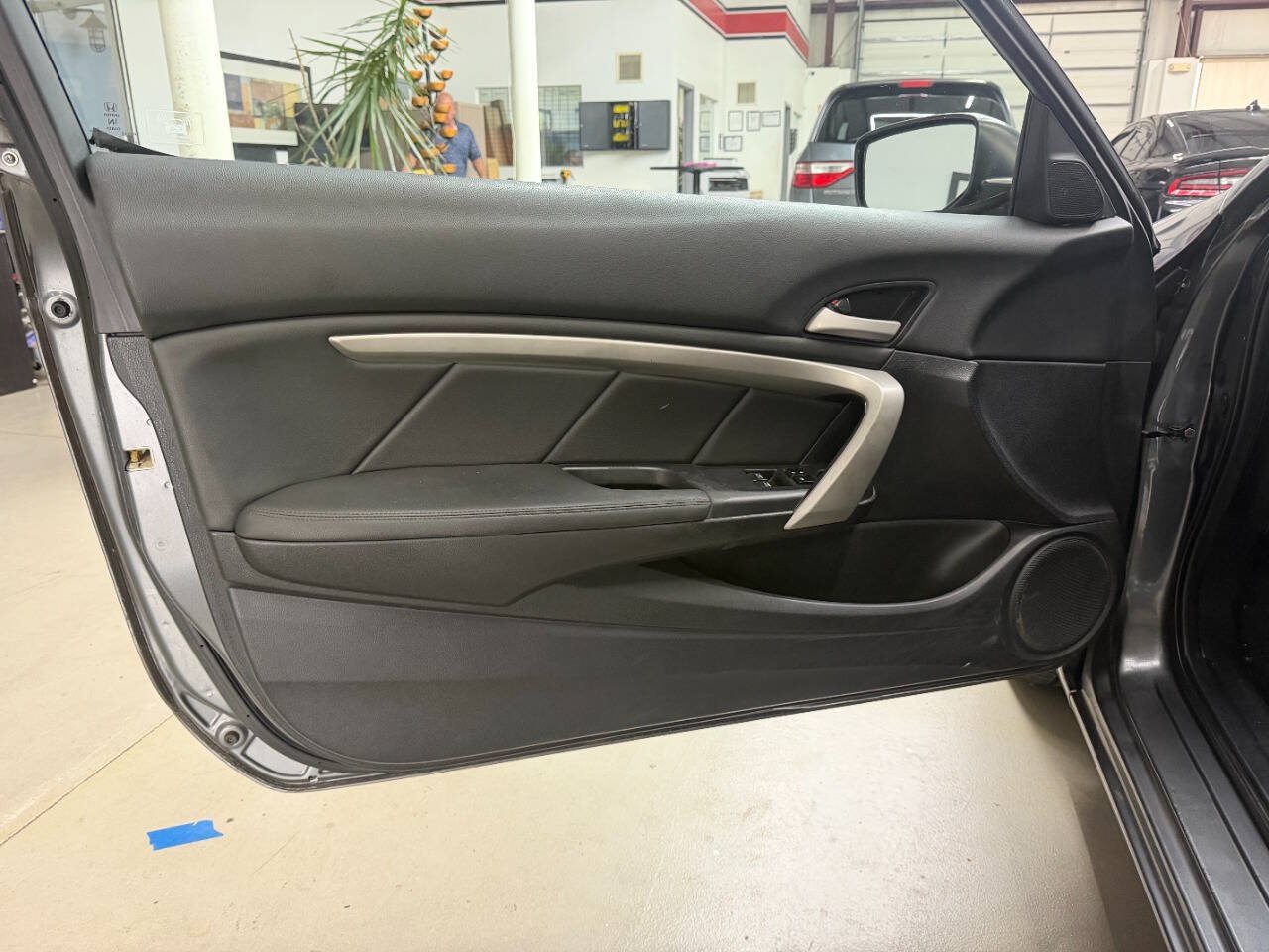Used 2010 Honda Accord EX-L image 10