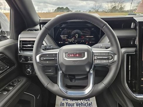 New 2026 GMC Yukon Elevation image 14