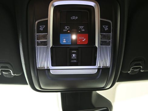 Used 2025 RAM 1500 Laramie w/ Night Edition AWD/4WD image 35
