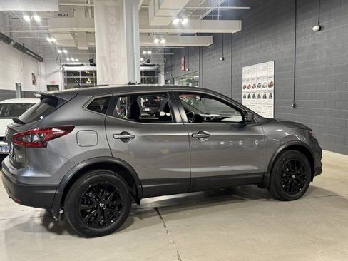 Used 2022 Nissan Rogue Sport S image 14