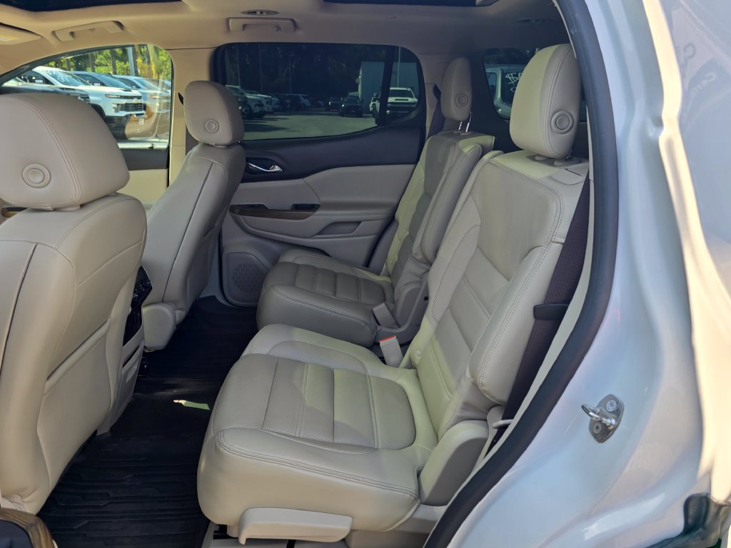 Certified 2017 GMC Acadia Denali w/ Technology Package FWD image 25