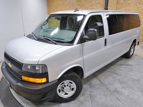 Used 2019 Chevrolet Express 3500 LS image 2