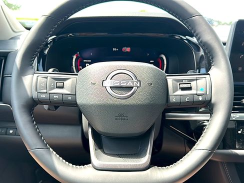 New 2026 Nissan Pathfinder SL w/ SL Premium Package FWD image 19