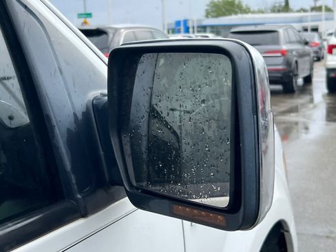 Used 2013 Ford F150 XLT w/ Luxury Equipment Group image 16