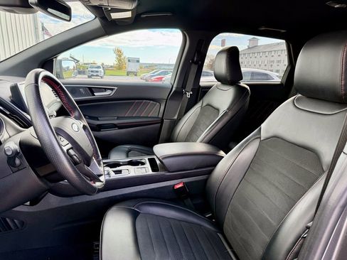 Certified 2024 Ford Edge ST-Line image 10