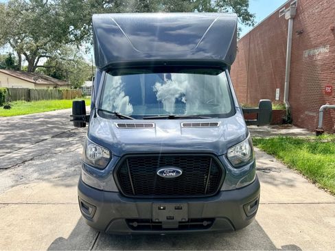 Used 2021 Ford Transit 350 DRW RWD image 2
