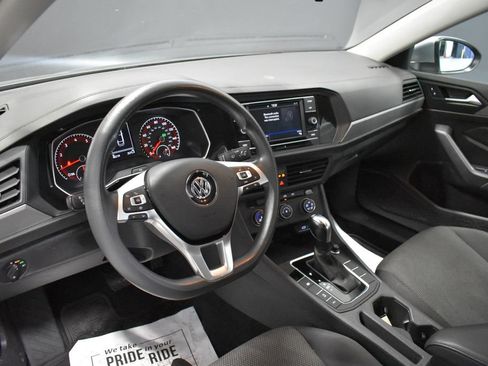 Used 2020 Volkswagen Jetta S FWD image 4