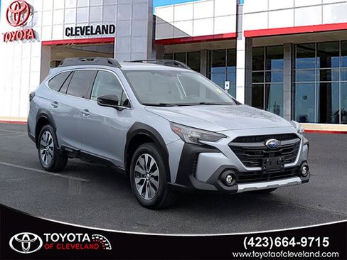 Used 2023 Subaru Outback Limited image 1