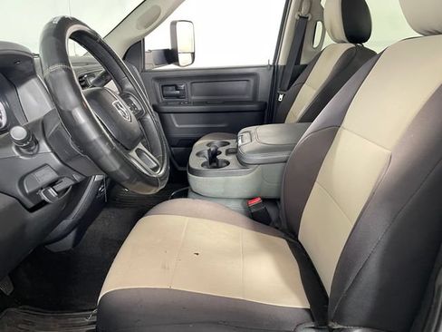 Used 2017 RAM 2500 Tradesman w/ Chrome Appearance Group AWD/4WD image 2