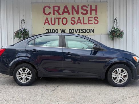 Used 2015 Chevrolet Sonic LT FWD image 5