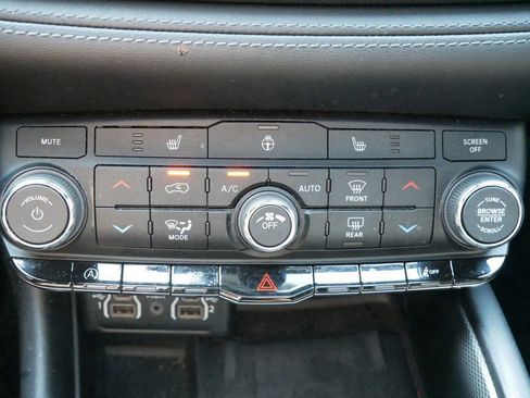 Used 2022 Dodge Durango GT image 23