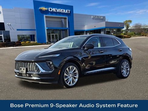 Used 2025 Buick Envision Avenir image 4