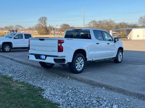 Certified 2022 Chevrolet Silverado 1500 Custom image 3