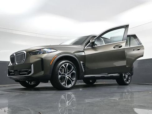 New 2026 BMW X5 sDrive40i RWD image 42