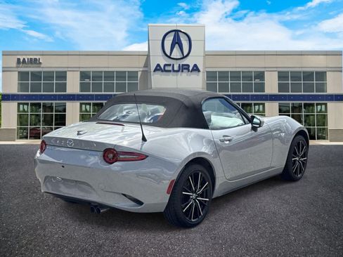 Used 2024 MAZDA MX-5 Miata Grand Touring w/ Weather Package RWD image 5