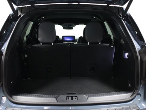 Used 2025 Ford Explorer ST RWD image 15