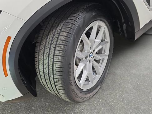 Used 2023 BMW X5 xDrive40i AWD/4WD image 29
