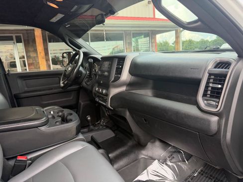Used 2022 RAM 3500 Tradesman w/ Chrome Appearance Group AWD/4WD image 20