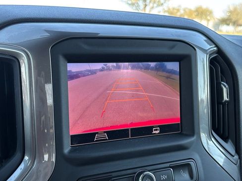 Used 2023 Chevrolet Silverado 1500 Custom image 18