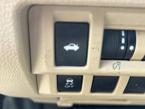 Used 2018 Subaru Legacy 2.5i image 22